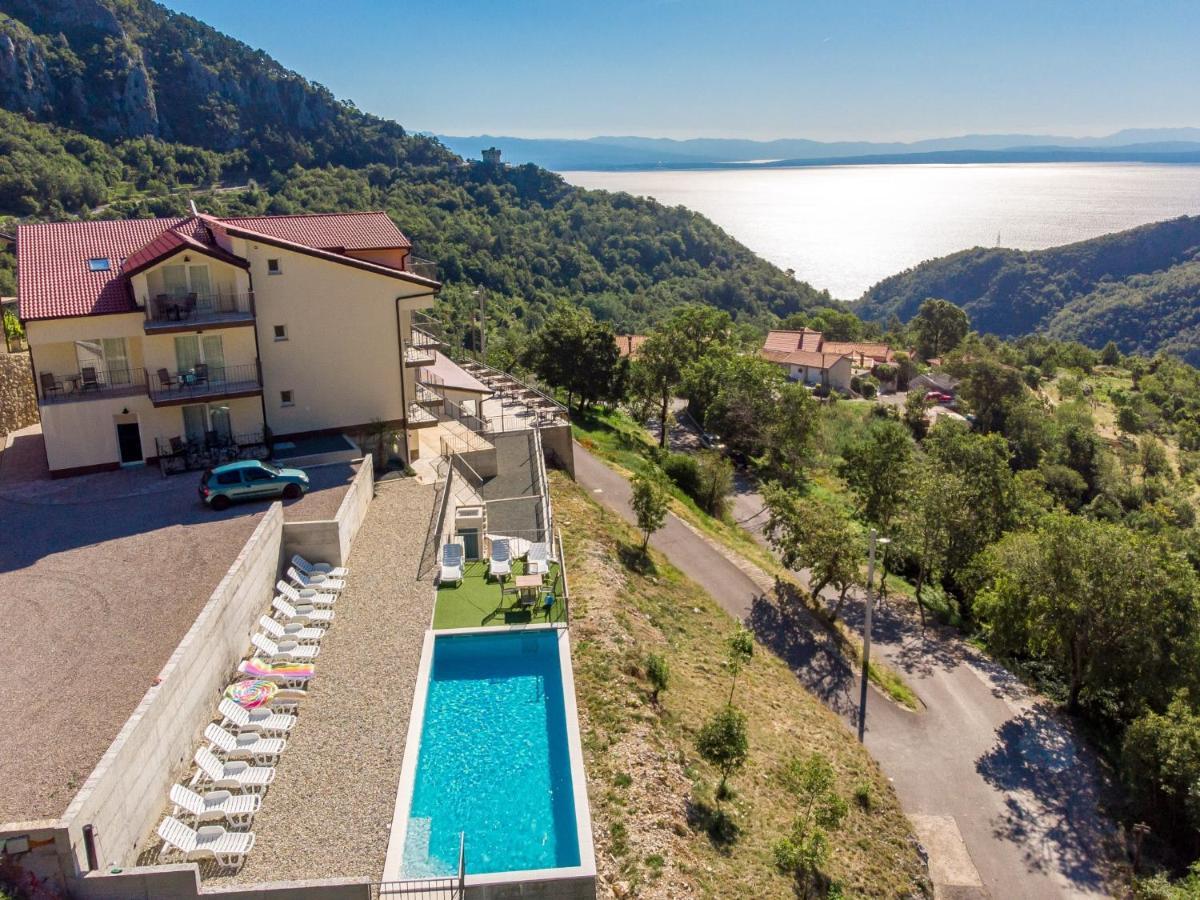 Pansion Villa Betina Lovran Buitenkant foto