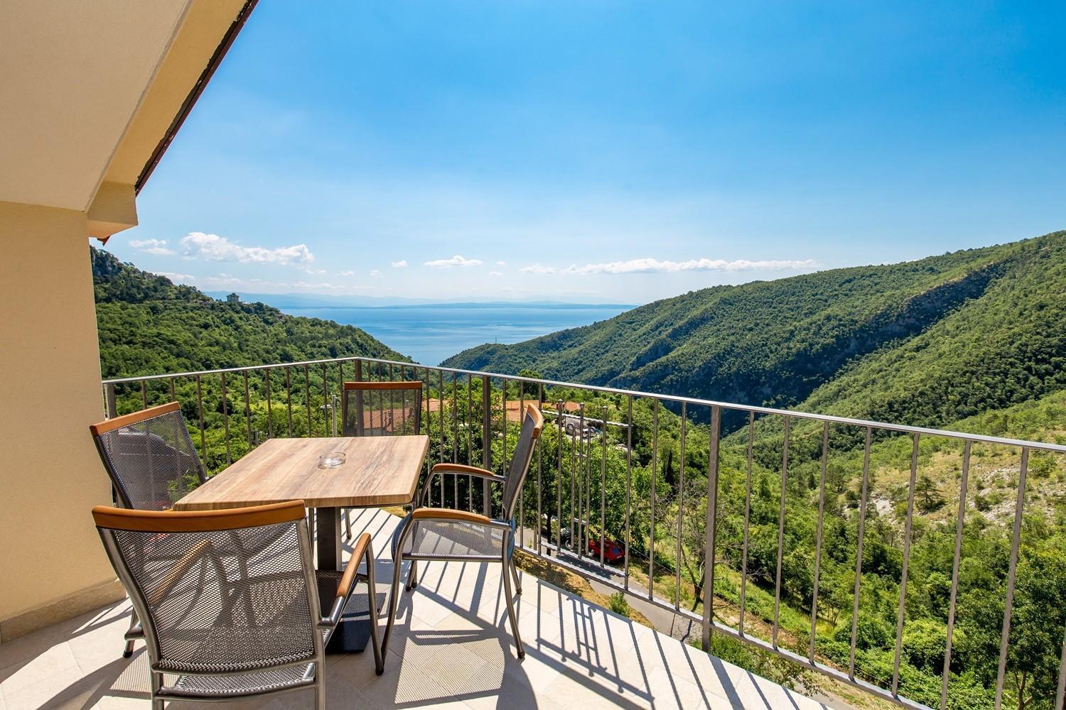 Pansion Villa Betina Lovran Buitenkant foto